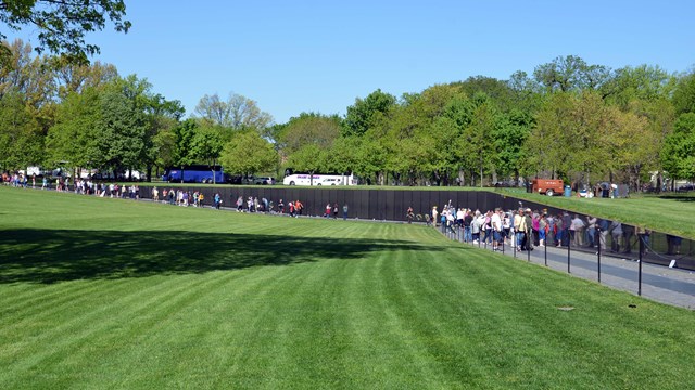 Image of the Vietnam Veterans Memorial